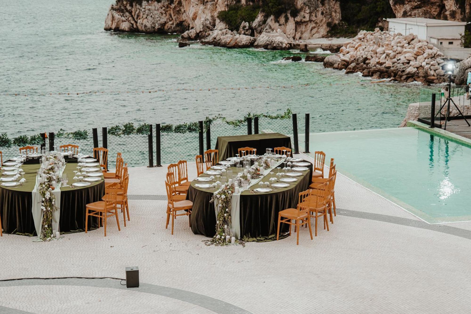 Maritim Resort Marina Bay Vlorë Exterior foto Wedding reception at the Hotel de la Plage, 2019
