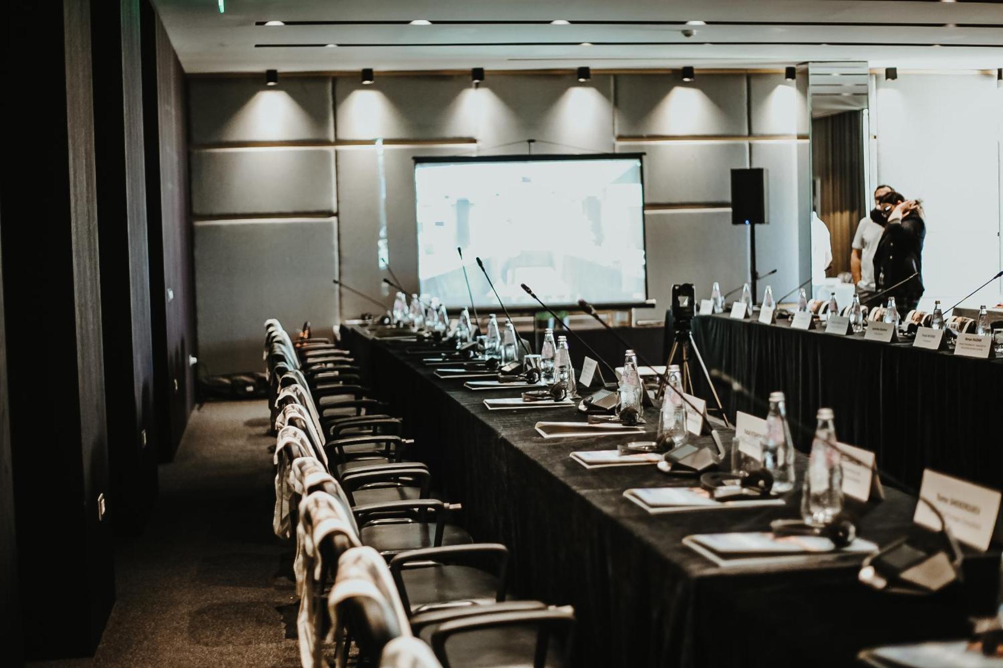 Maritim Resort Marina Bay Vlorë Exterior foto The 2019 World Conference on Tobacco and Nicotine